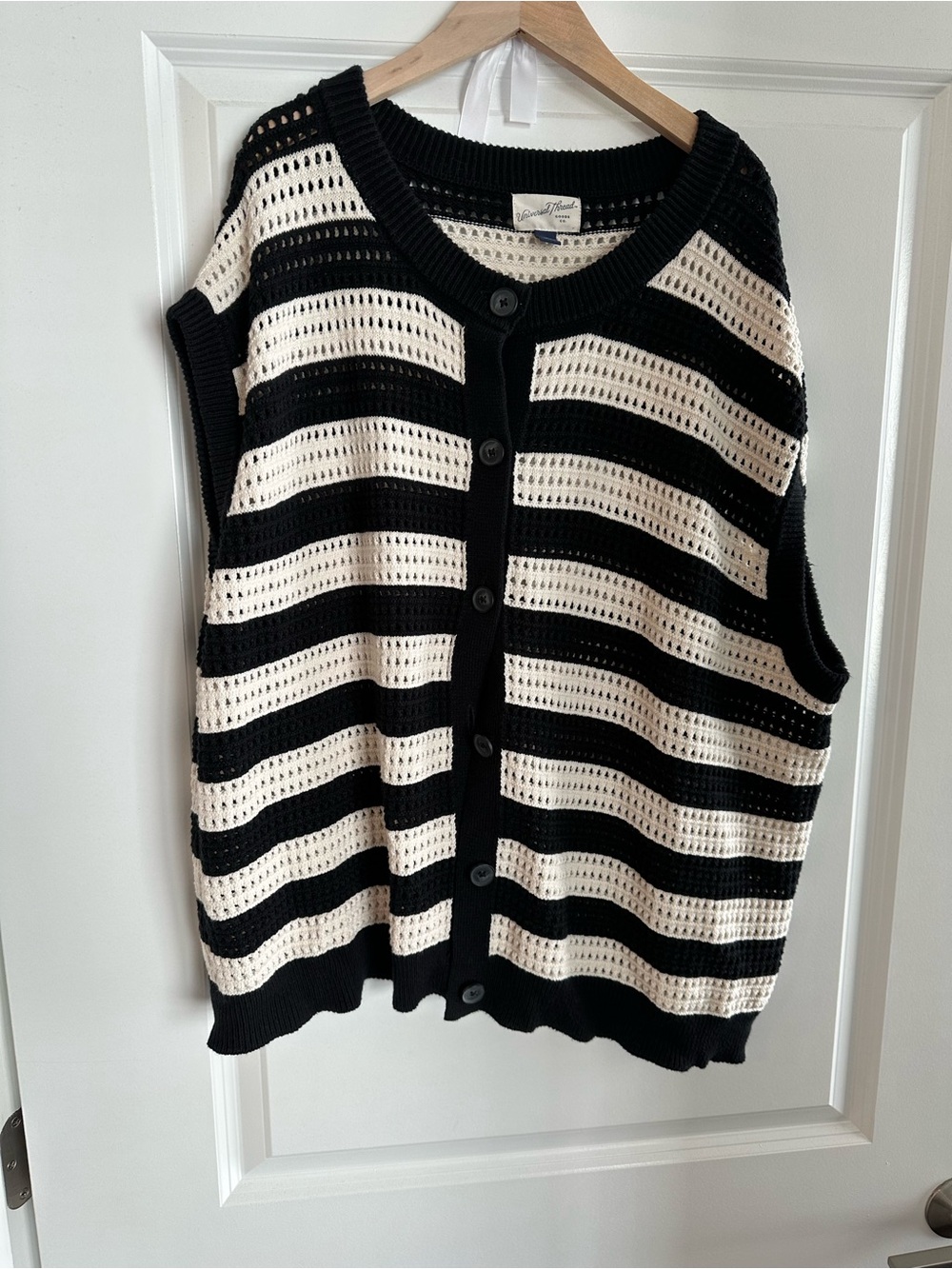 Universal Thread Black & Cream Striped Knit Button-Front Sweater Vest